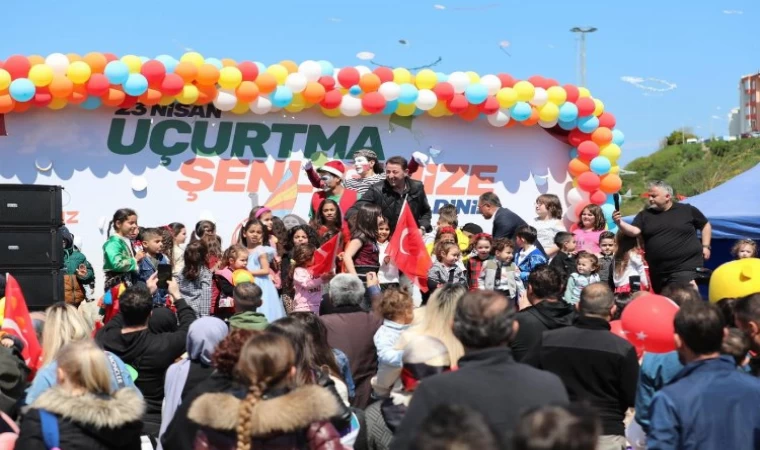 Bandırma’da uçurtmalar yüzleri güldürdü