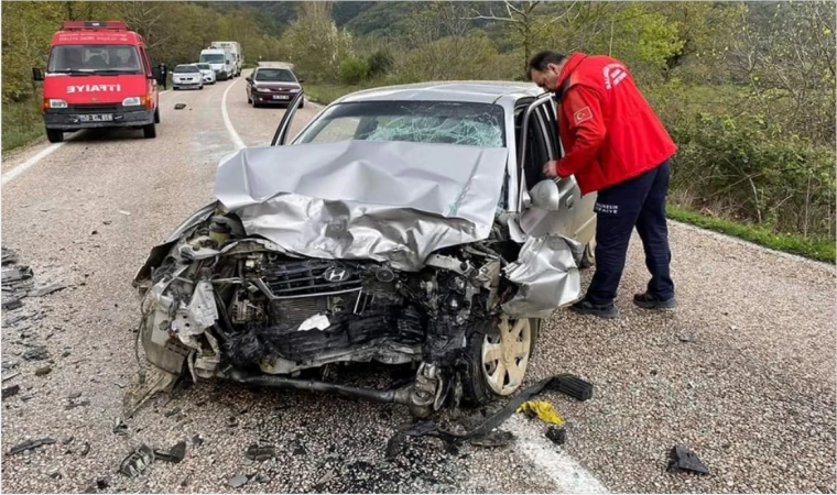 Gönen’de trafik kazasında 1 kişi yaralandı, 1 kişi öldü