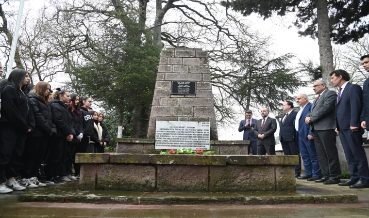 Kurtdereli Mehmet Pehlivan Mezarı Başında Anıldı