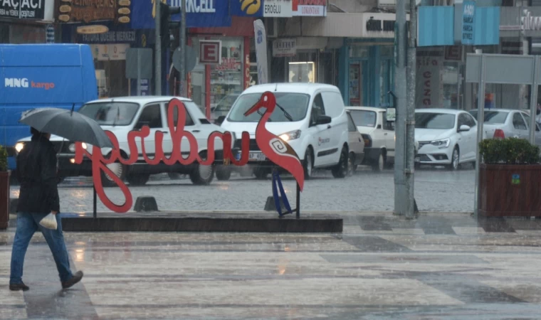 Sındırgı Ulus Dağı’na Nisan Ayında Kar Düştü