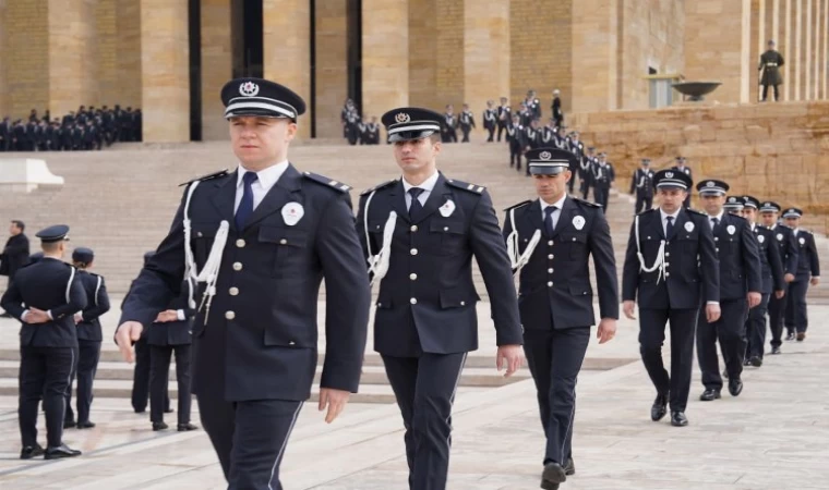 Türk Polis Teşkilatı Ata’nın huzurunda