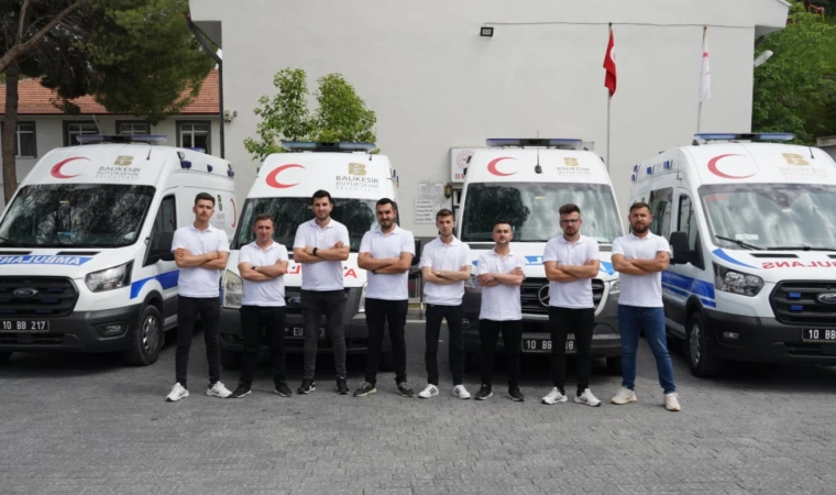 Balıkesir’in ambulansları gece gündüz dinlemiyor