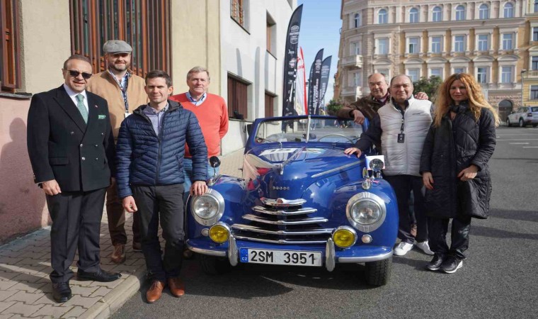 Klasik otomobiller dostluk için Prag’dan İstanbul’a yola çıktı