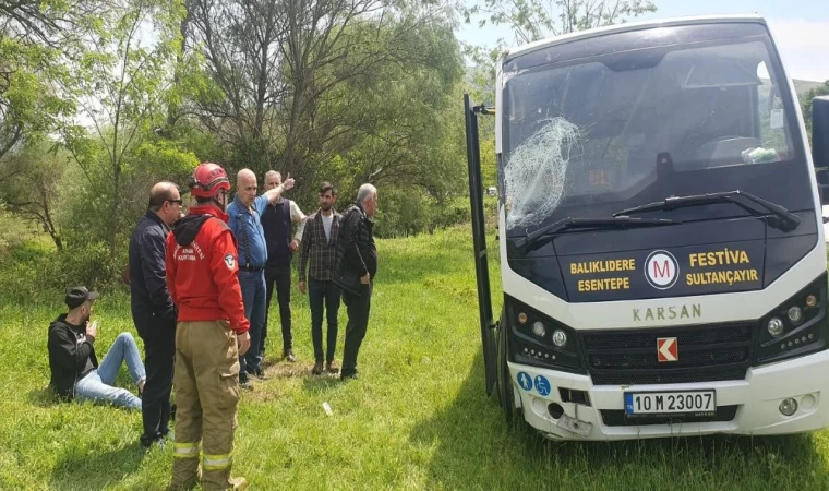 Susurluk'ta minibüs kazası