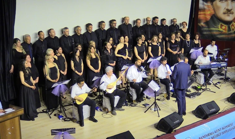 Bandırma’da kız çocukları için konser