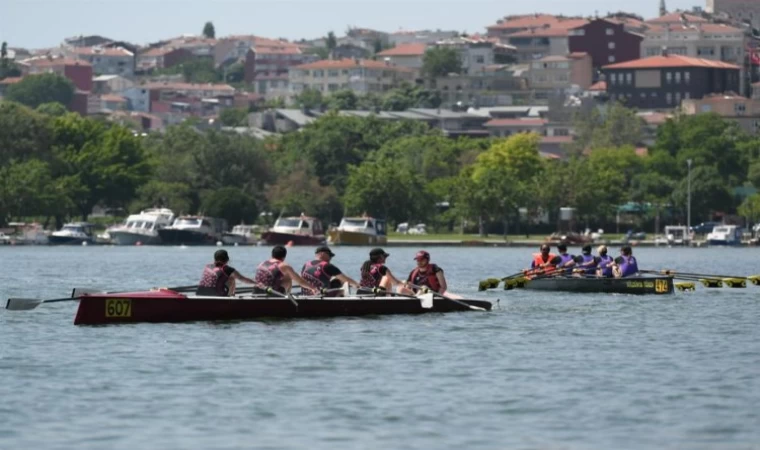 ’Haliç Su Sporları’nda renkli açılış