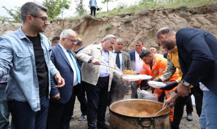 Mimarsinan Evliyalar Günü’ne yoğun ilgi