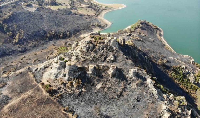 Çanakkale’de Tarihi Kale Alevlerden Etkilendi