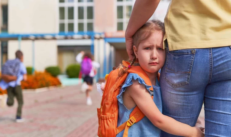 Aile İçinde Problem Yaşayan Çocuklar Okula Gitmek İstemiyor