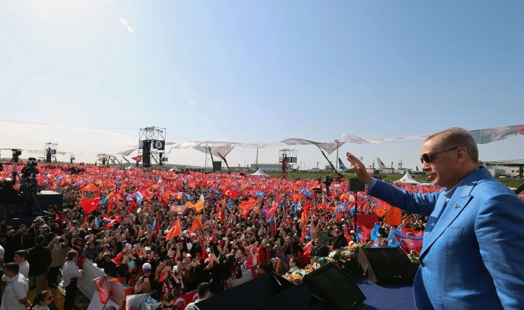 Cumhurbaşkanı Erdoğan Miting Alanına Helikopterle Geldi