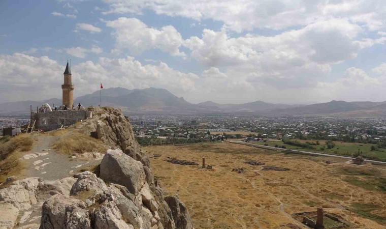 Osmanlı’nın Sembolü İbadete Açılıyor