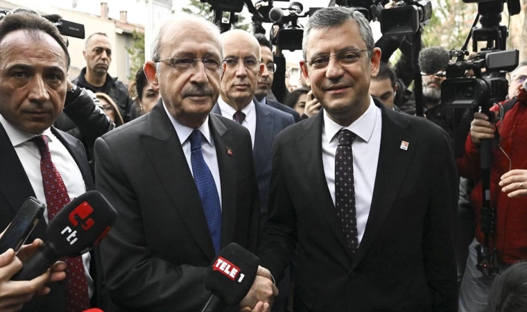 CHP Lideri Özel, Kılıçdaroğlu’nu Ziyaret Etti