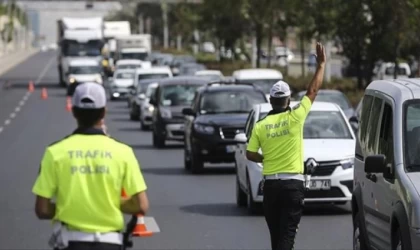 Bayramda 100 bin personel görevde