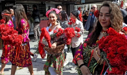 Dünya Romanlar Günü Çeşme’de kutlandı