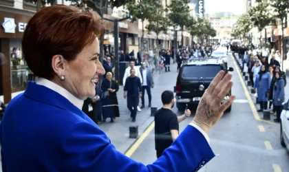 İYİ Parti lideri Meral Akşener, Balıkesir'de halkla buluştu