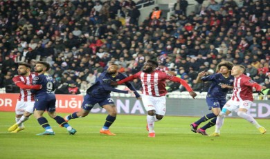 Spor Toto Süper Lig: DG Sivasspor: 1 - Fenerbahçe: 3 (Maç sonucu)