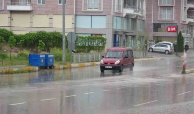 Tokat’ta sağanak yağış etkili oldu