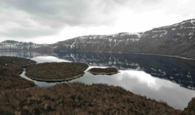 Yolu açılan doğa harikası Nemrut Krater Dağı’na ziyaretçi akını