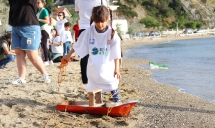 Marmara Adalar Bölgesi'nde sahil temizliği