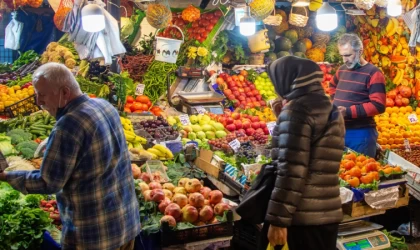 Pazar Tezgahları Kuruldu Ancak Seyirlik!