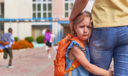 Aile İçinde Problem Yaşayan Çocuklar Okula Gitmek İstemiyor